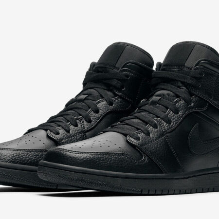 Aj1 Mid Triple Black